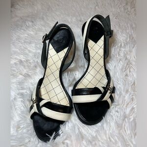 CHANEL Vintage Sandal Size 6